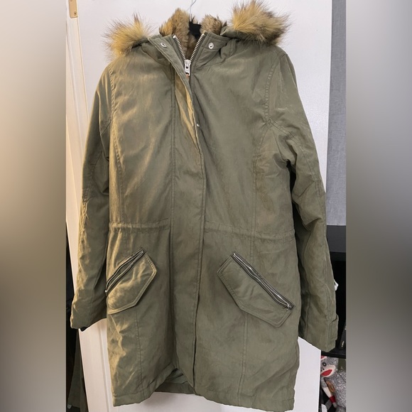 Olive Green 3 in 1 Parka. Abercrombie&Fitch. Nearly new, worn twice. - Picture 3 of 6